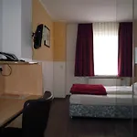 Central Hotel Duesseldorf 3* Dusseldorf