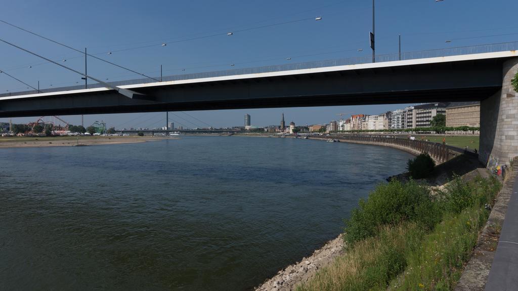 Central Hotel Duesseldorf 3*