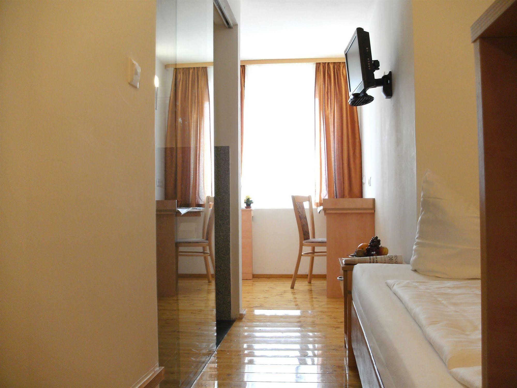 Central Hotel Duesseldorf Düsseldorf